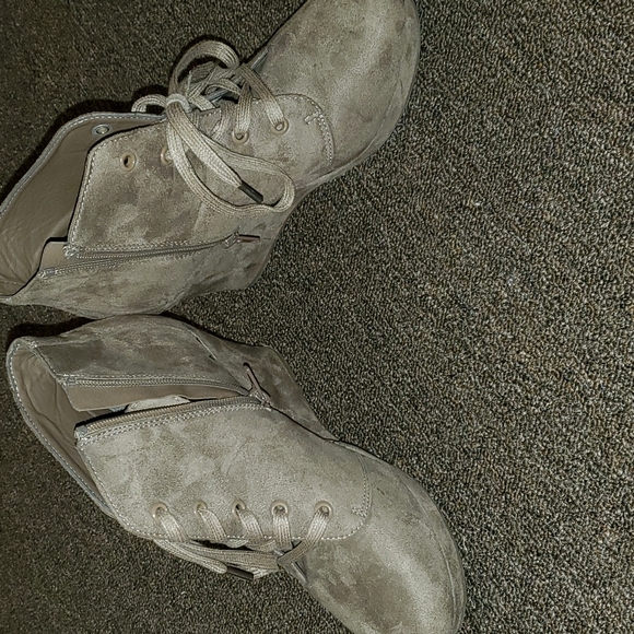 Rampage Wedge Heels Size 7M Suede Brown - Picture 4 of 4